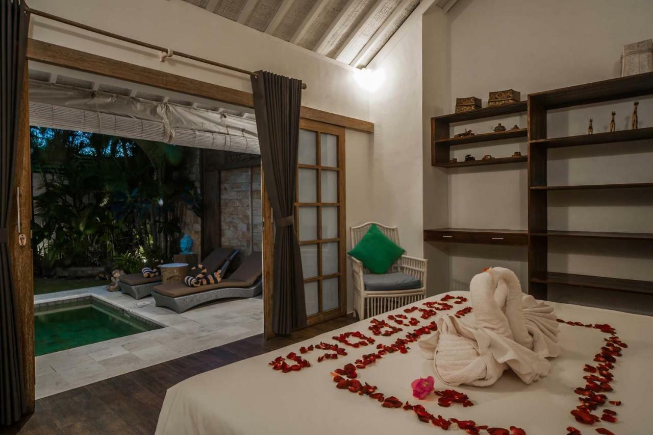 Coco Poco Villa Seminyak Exterior photo